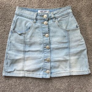 Button down Denim skirt light blue